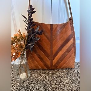 Raven + Lily Crossbody